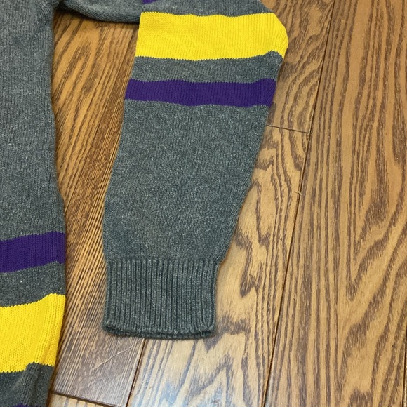 Laurier University WLU Varsity  Golden Hawks - Picture 2 of 6